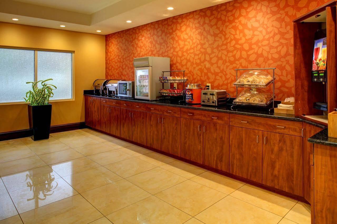 Wingate By Wyndham Fletcher At Asheville Airport Restaurant billede
